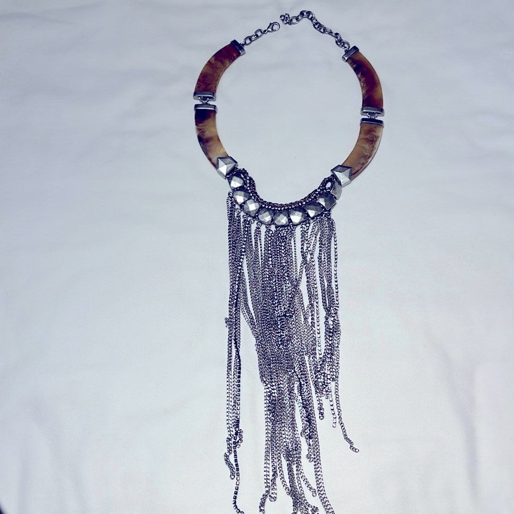 Stella and Dot Show Stopper Hanging Necklace